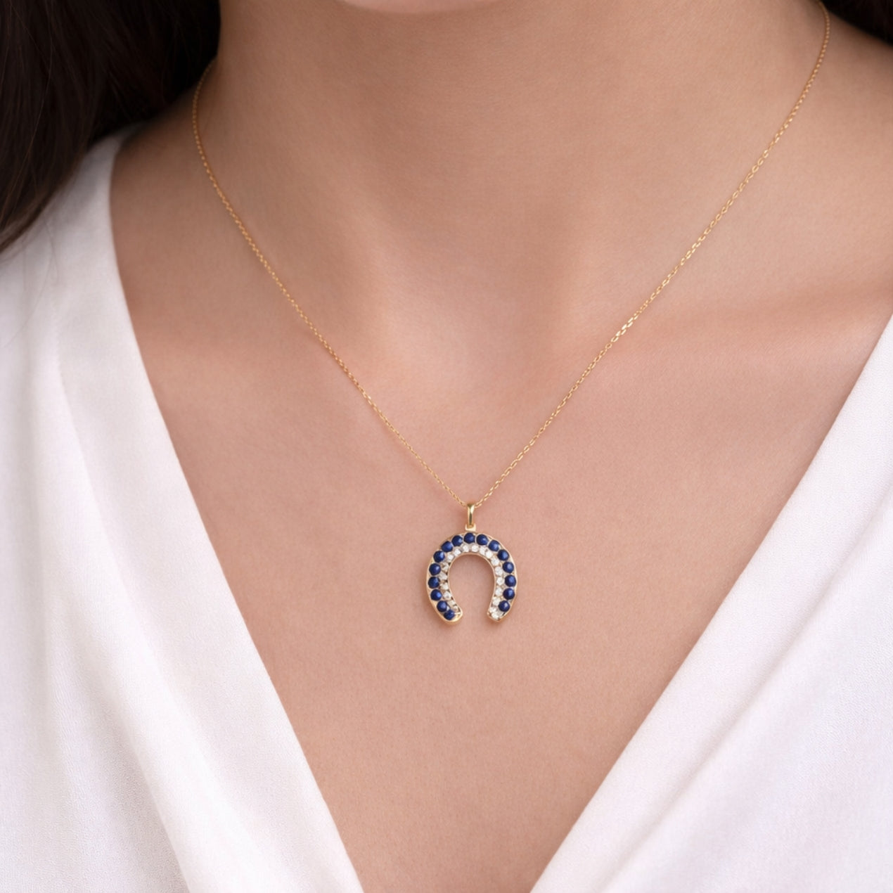 Horseshoe Necklace