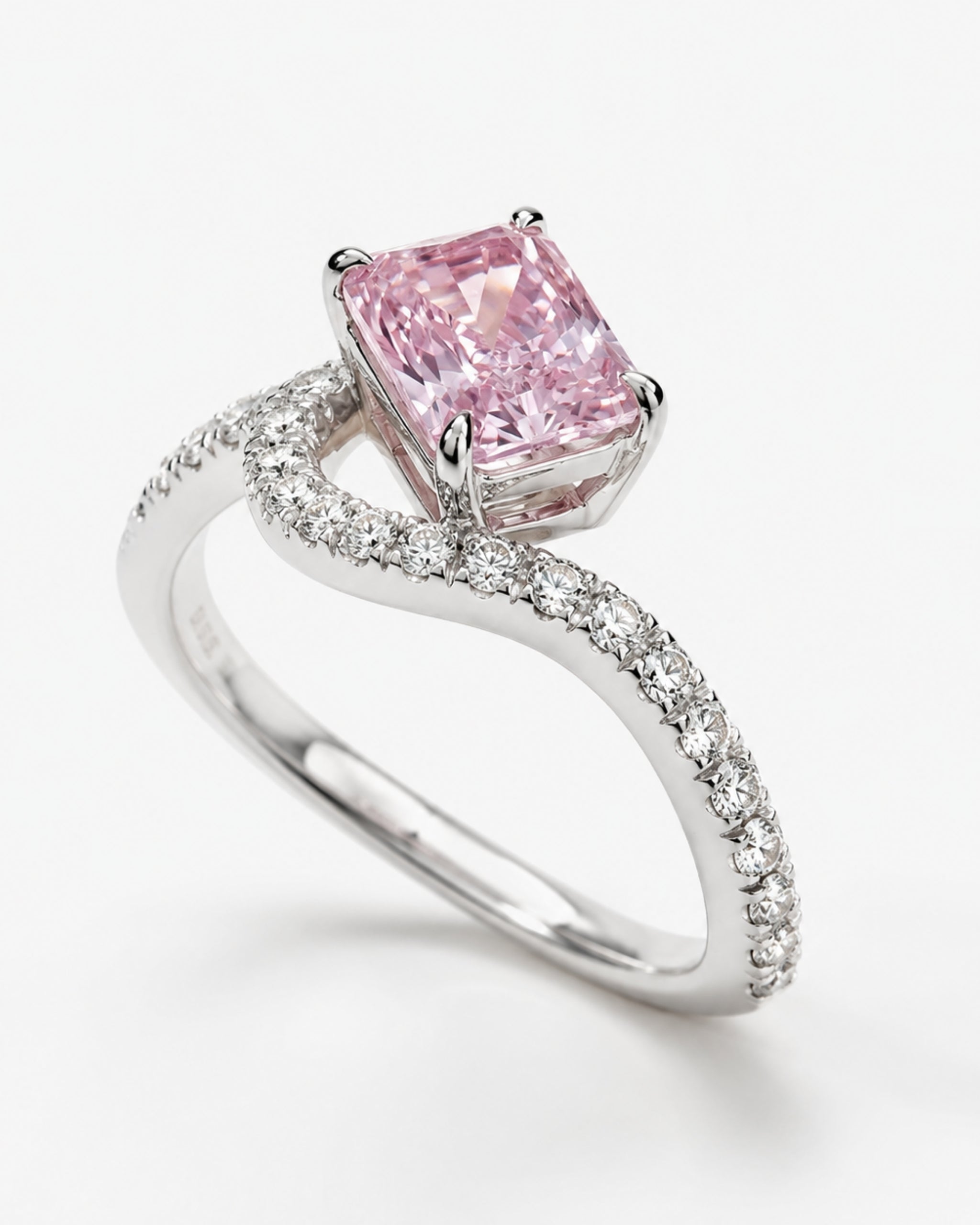 Curved Wave Ring – Pink Crushed Ice