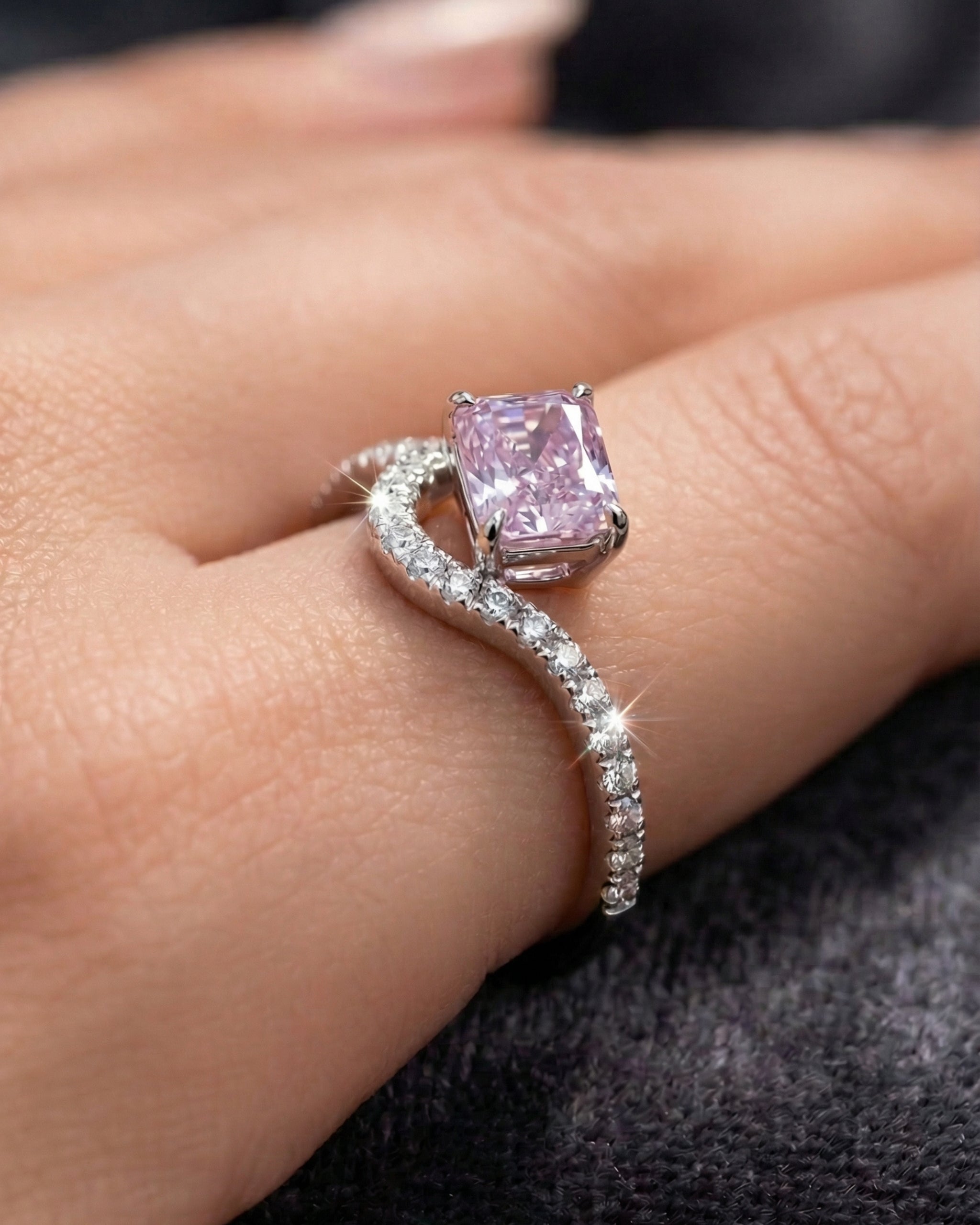 Curved Wave Ring – Pink Crushed Ice