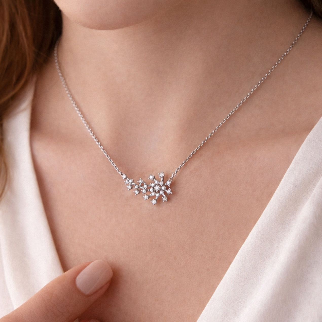 Round Zircon Stones Necklace