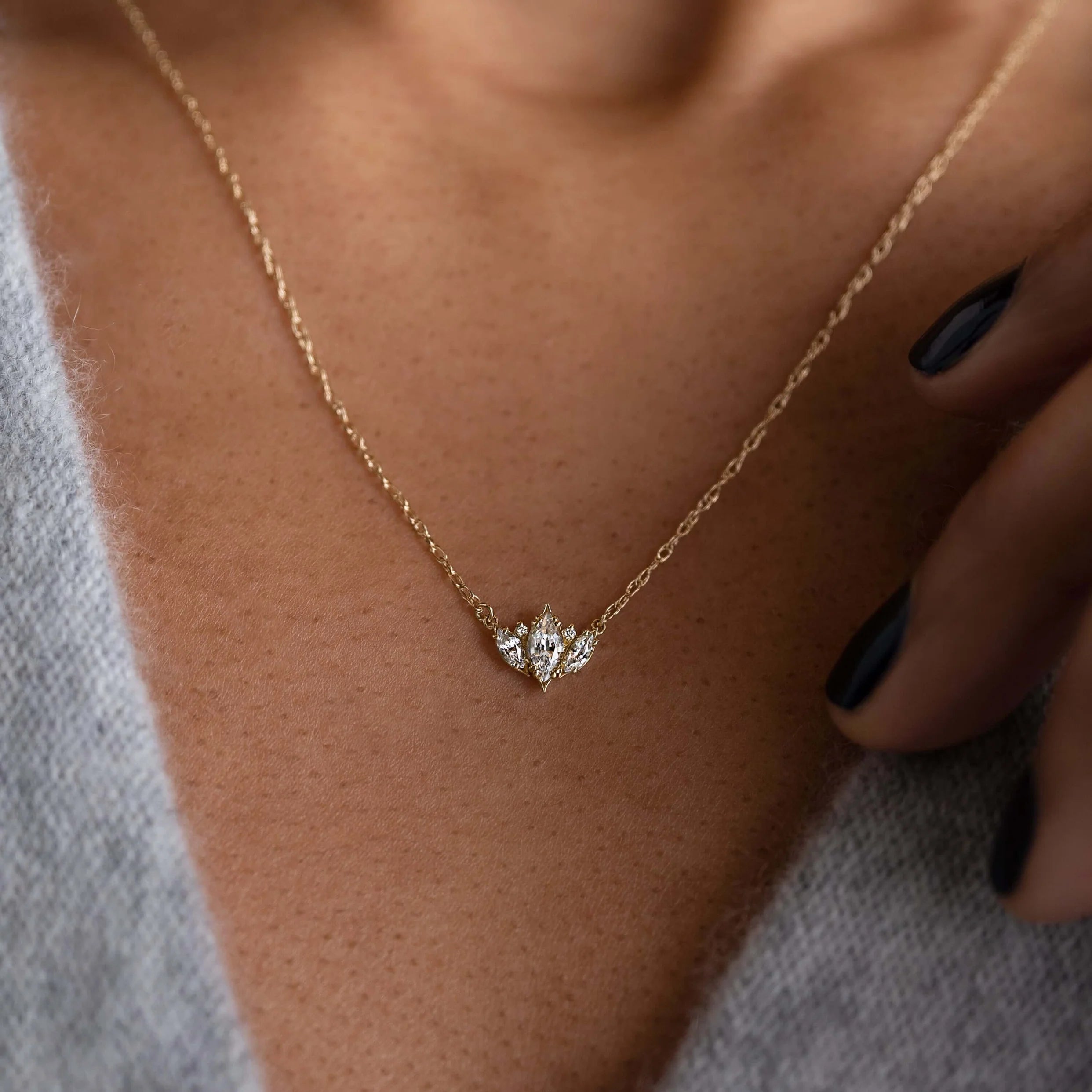Dovetail Necklace