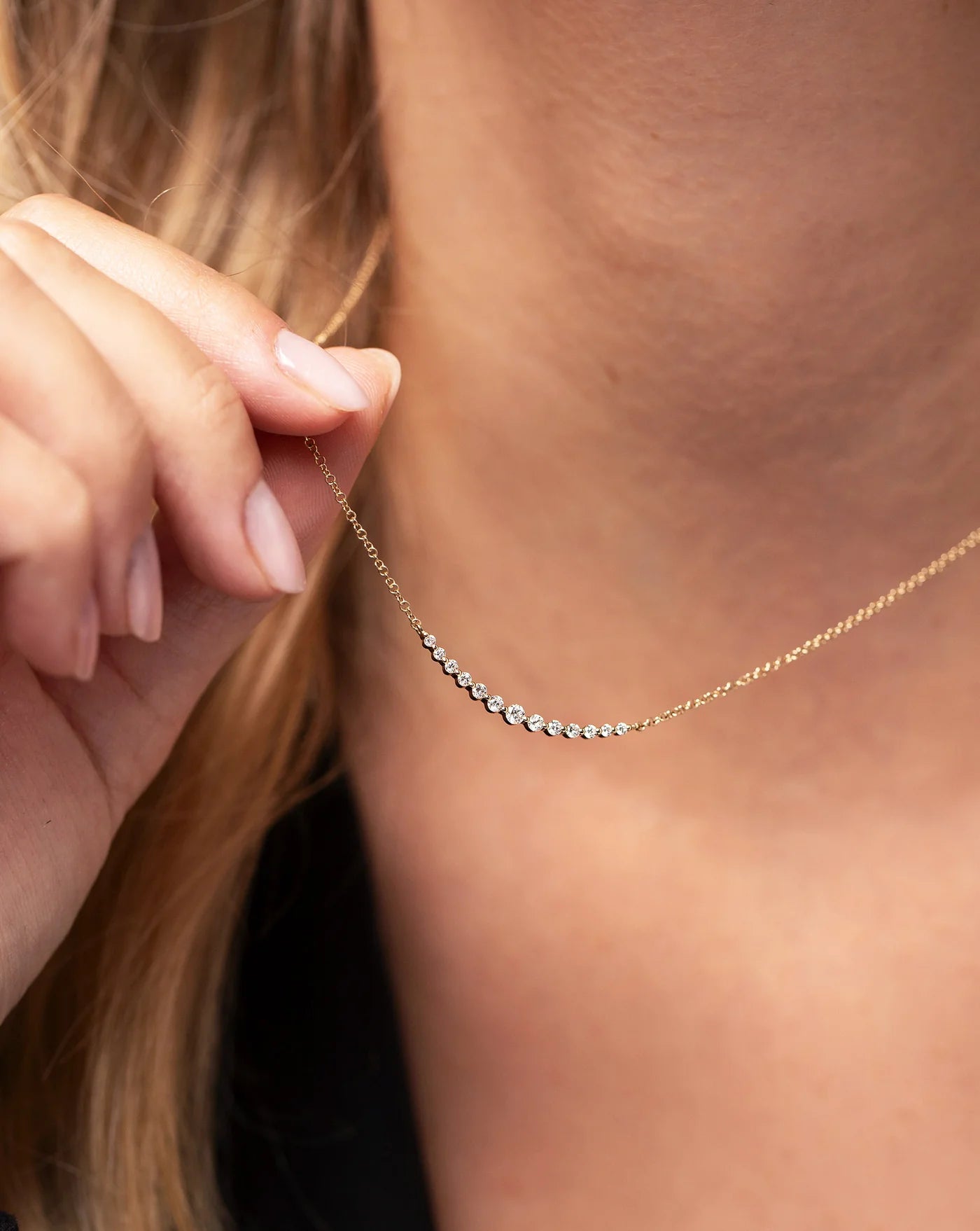 Graduated Single Prong Necklace