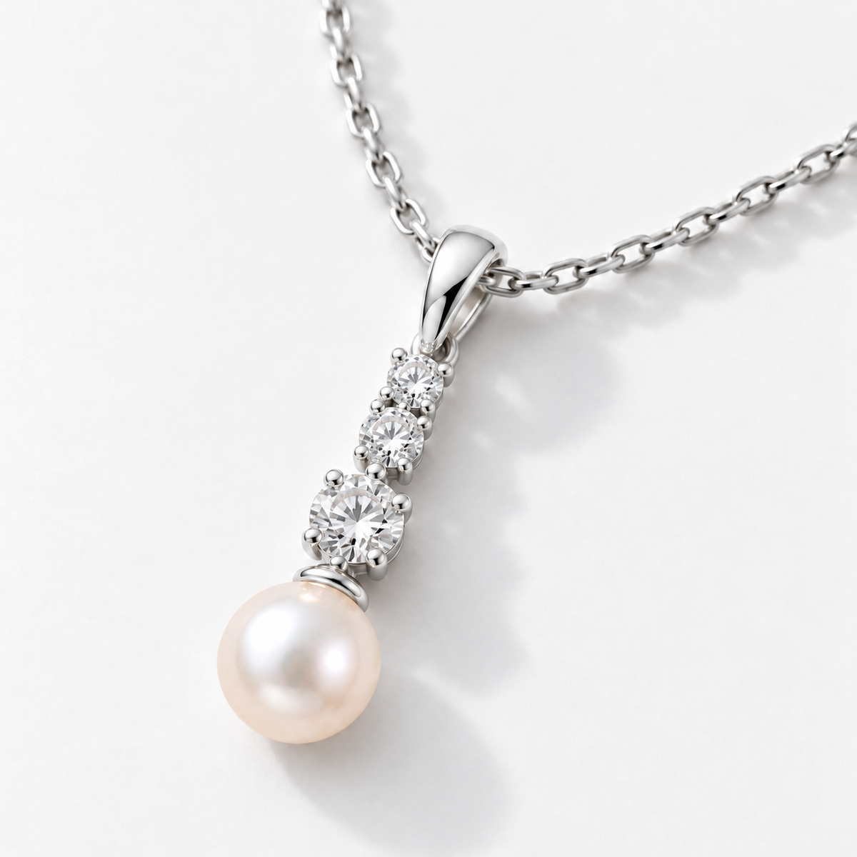 Silver Aurora Pearl Necklace