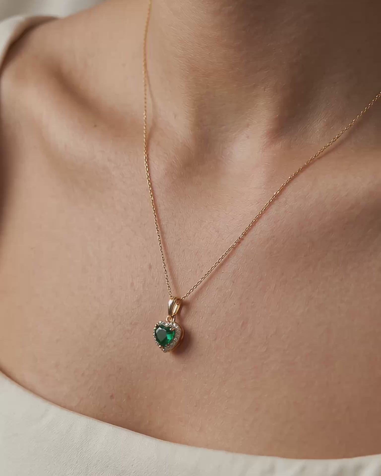 Emerald Glow Heart Necklace